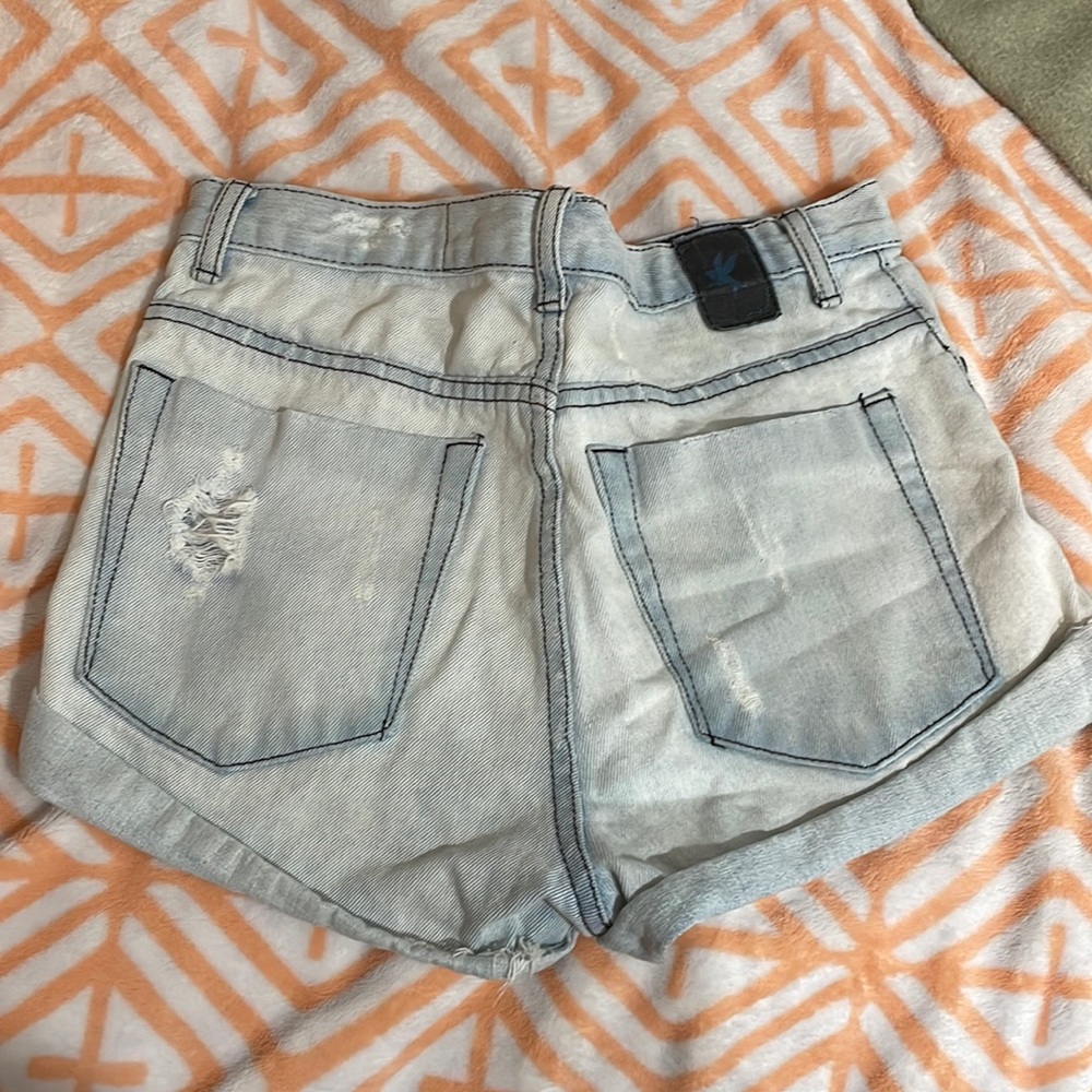 One teaspoon shorts make an offer